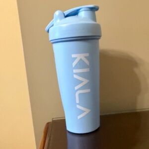 NWOT Kiala nutrition shaker bottle